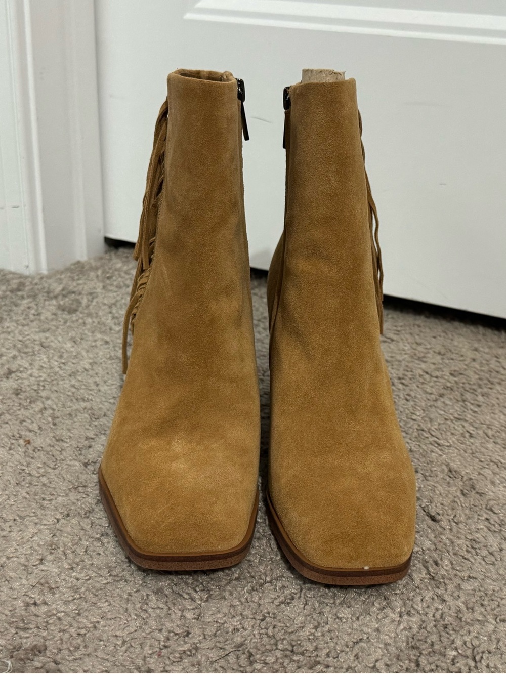 Pretty Sam Edelman size 7 camel suede fringe Ona booties new - Picture 3 of 6
